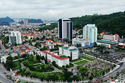 Việt Nam chính thức có thêm 2 tỉnh lên thành phố