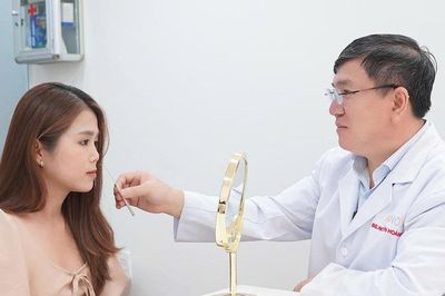 Bác sĩ thẩm mỹ chia sẻ 3 nguyên nhân mũi hỏng sau nâng