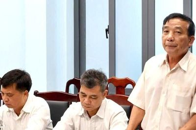 Biểu dương 5 hiệu trưởng, hiệu phó ở Đắk Lắk xin thôi làm quản lý