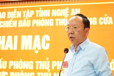 Phó Chủ tịch Thường trực UBND tỉnh dự khai mạc diễn tập chiến đấu trong khu vực phòng thủ phường Cửa Lò năm 2026