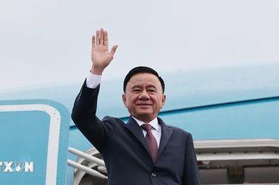 Thường trực Ban Bí thư Trần Cẩm Tú rời Hà Nội, lên đường thăm chính thức Singapore