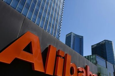 Cổ phiếu Alibaba 'bốc hơi' 8% sau thương vụ huy động 10 tỷ USD cho tham vọng AI