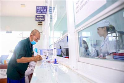 Tỷ lệ thanh toán không dùng tiền mặt trong các cơ sở y tế còn thấp