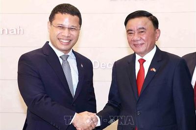 Thường trực Ban Bí thư Trần Cẩm Tú hội kiến Chủ tịch Đảng Hành động Nhân dân Singapore