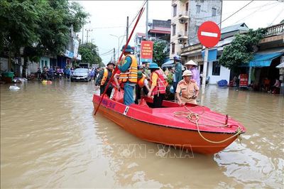 Thứ trưởng Nguyễn Hoàng Hiệp kiểm tra phòng chống bão lũ tại Lạng Sơn