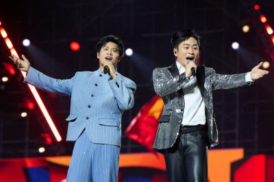 Ca sĩ Tùng Dương hát ca khúc dành riêng cho ASEAN Cup 2026 trước chung kết lượt về tại Mỹ Đình