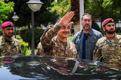 Tư lệnh quân đội Pakistan điện đàm với Tổng thống Trump trước chuyến thăm Iran