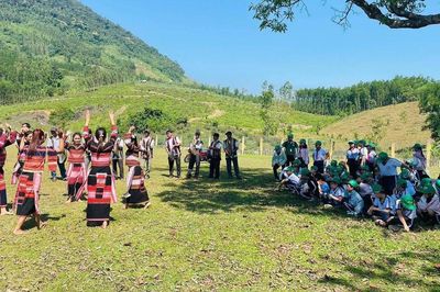 Người Bana ở Gia Lai gieo cây, giữ rừng phát triển du lịch cộng đồng