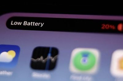 Mẹo kéo dài thời lượng pin iPhone trong tình huống khẩn cấp