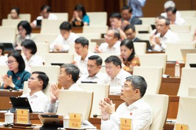 Quốc hội thông qua Luật Phát triển đô thị