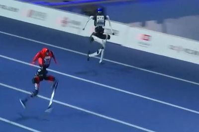 Robot hình người 'Lightning' phá kỷ lục thế giới 100m của Usain Bolt
