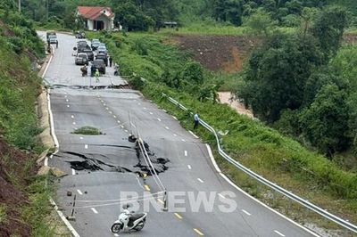 Mưa lũ gây sạt lở, ngập úng trên nhiều tuyến đường miền Bắc