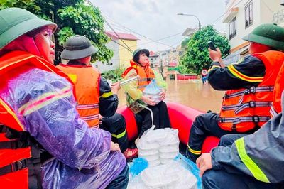 Hội LHPN tỉnh Lạng Sơn đề nghị hỗ trợ nhu yếu phẩm cho người dân vùng lũ