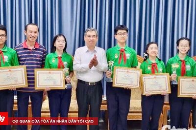 Đội 'Sóng biển' đạt giải Nhì Cuộc thi 'Em yêu biển, đảo quê hương'