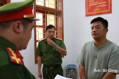 Khởi tố Vũ Hoàng Hải (Hải Sapa TV) về tội lừa dối khách hàng
