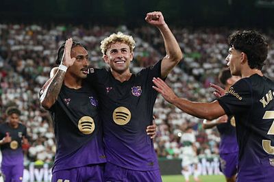 Barcelona vùi dập Elche với tỷ số 5-0: Cú đúp của Raphinha và Fermin rực sáng tại La Liga