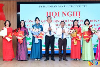 Phường Sơn Trà công bố quyết định thành lập các trường học và công tác cán bộ