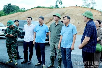 Sẽ nghiên cứu giải pháp thoát lũ và rút ngắn thời gian ngập úng