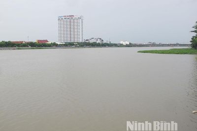 Lũ ở một số sông trên địa bàn tỉnh lên cao, gây ngập các vùng bãi trũng, thấp