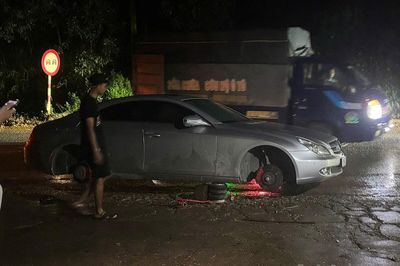 Nhiều phương tiện bị nổ lốp, chết máy khi qua Km34, Quốc lộ 2 (đoạn qua xã Hàm Yên)