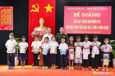 Trẻ em đồng bào Pa Cô, Cơ Tu, Tà Ôi được học tiếng Anh miễn phí