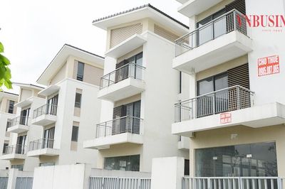 Chung cư chững lại, giá biệt thự, liền kề ra sao?