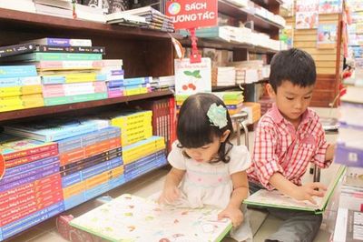 Hình thành các tập đoàn xuất bản, truyền thông đa nền tảng, đa sản phẩm