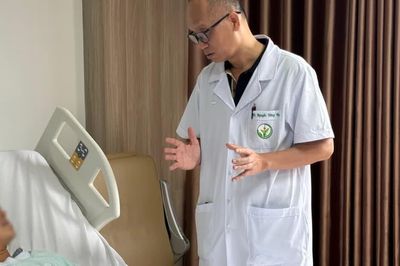 Ghép thần kinh bảo quản, cứu nam công nhân bị tai nạn lao động nghiêm trọng