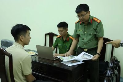 Phát hiện đường dây buôn bán sách giả trước năm học mới