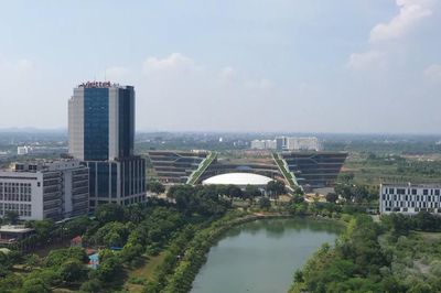 Hoàn thiện hạ tầng, tạo động lực thu hút đầu tư tại Khu CNC Hòa Lạc