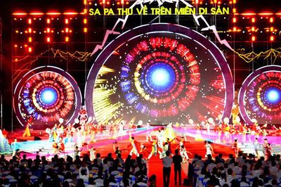 'Sa Pa - Thu về trên miền di sản' rực rỡ những vũ điệu trong sương