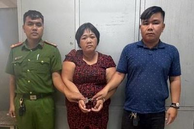 Lật mặt những chiêu trò lừa người bán vé số dạo