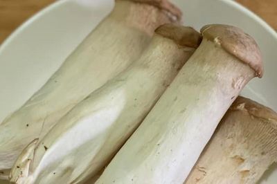 3 món chay ngon từ nấm dễ làm cho mâm lễ Rằm tháng 7 âm lịch thêm hấp dẫn