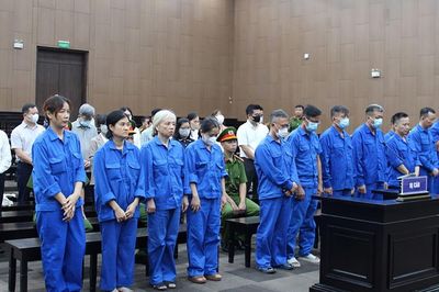 Cựu Thứ trưởng Nguyễn Bá Hoan lĩnh án 12 năm tù