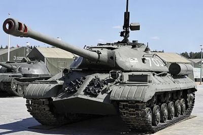 IS-3: Chiếc xe tăng xuất hiện cuối Thế chiến II khiến phương Tây kinh ngạc