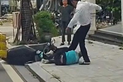Bảo vệ khu đô thị Louis Hoàng Mai hành hung tài xế xe công nghệ ở Hà Nội