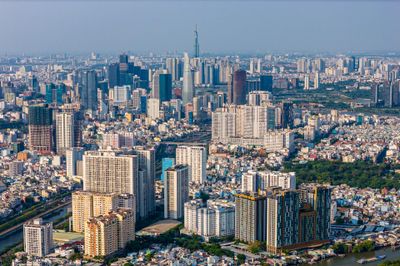 Chuyên gia nói gì khi nhiều người 'án binh' chờ giá nhà giảm?
