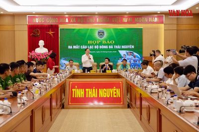 Ra mắt Câu lạc bộ Bóng đá Thái Nguyên