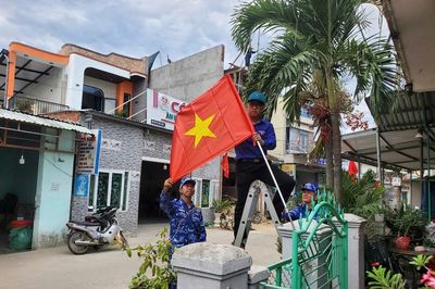 Hải đoàn 21 cùng dân xây 'Đường cờ Tổ quốc'