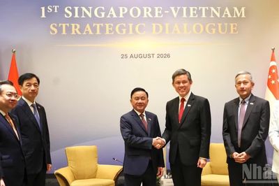 Lễ đón Thường trực Ban Bí thư Trần Cẩm Tú thăm chính thức Cộng hòa Singapore