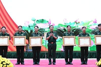 Tiếp tục nâng cao hiệu quả tham gia xây dựng khu vực biên giới trong tình hình mới