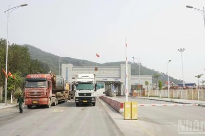 Hoạt động xuất nhập khẩu tại Lạng Sơn không gián đoạn do bão số 4