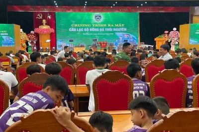 Ra mắt Câu lạc bộ bóng đá Thái Nguyên