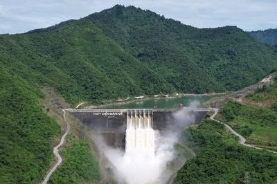 Nghệ An cảnh báo hạ du khi Thủy điện Bản Vẽ xả nước