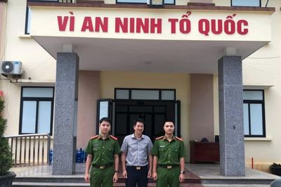 Sau 6 năm, người đàn ông nhận lại gần 50 triệu đồng chuyển nhầm