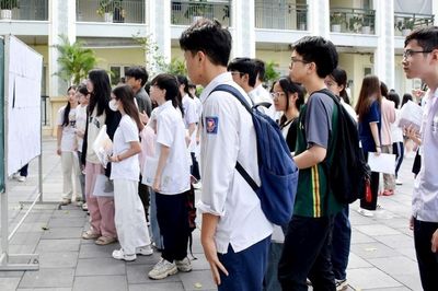 Giảm môn thi vào lớp 10: Liệu có giảm áp lực cho học sinh?