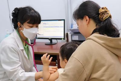 Trường học mở cửa, nguy cơ dịch bệnh tăng theo