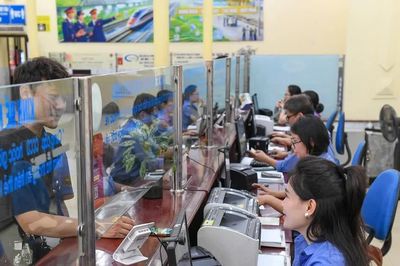 Ngành đường sắt giảm đến 40% giá vé tàu