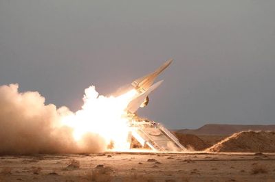 Iran tuyên bố trả đũa sau khi Mỹ mở rộng lệnh trừng phạt