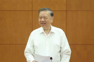 Mục tiêu cuối cùng của giáo dục không phải là điểm số, bằng cấp